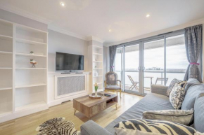 Stunning Flat on King's Road, Chelsea with Balcony